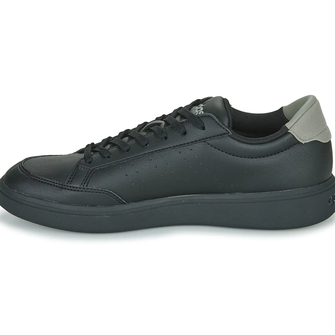 adidas Nova court