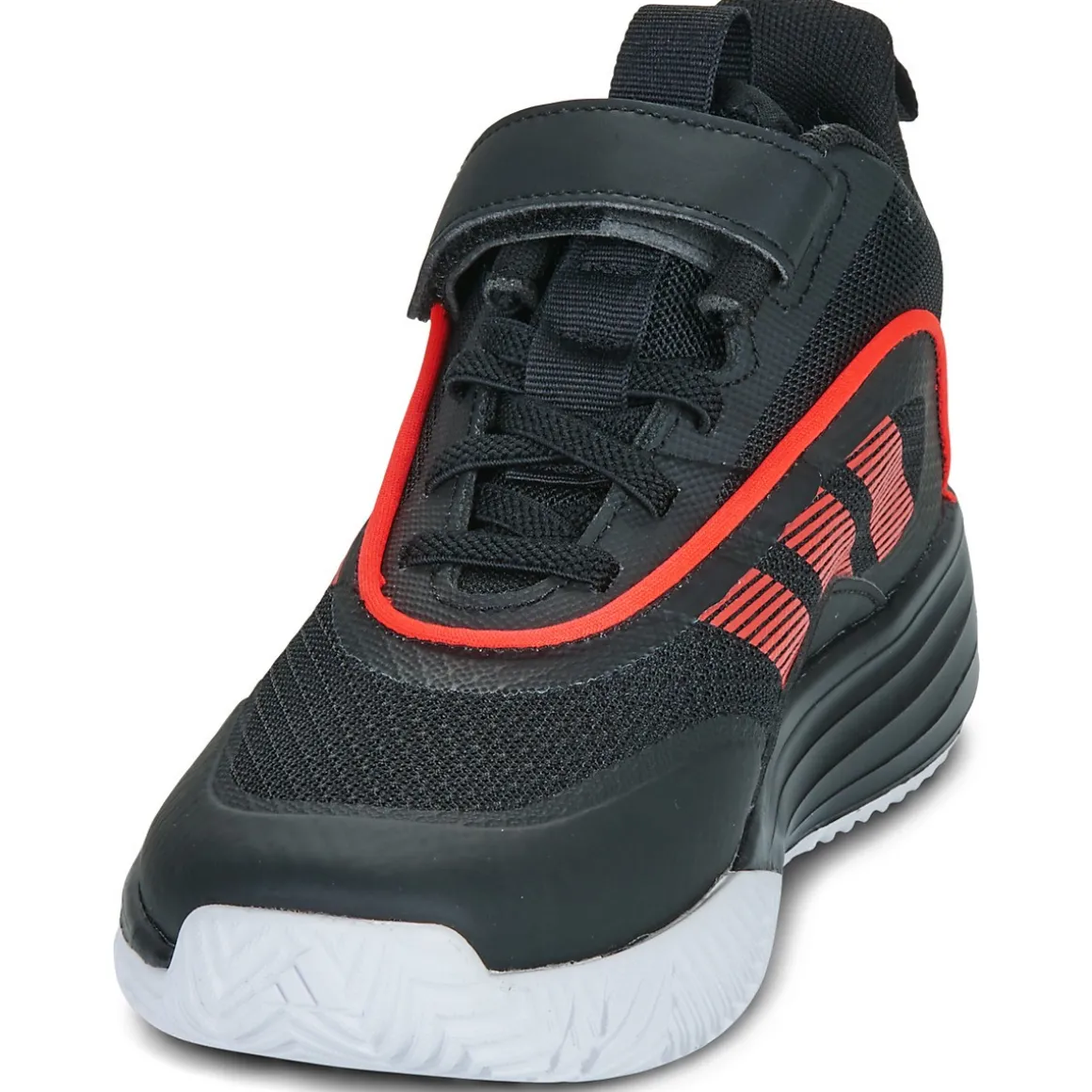 adidas Ownthegame 3.0