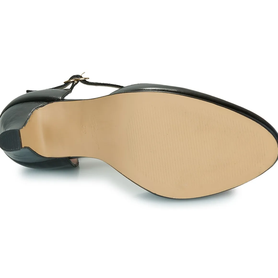 Betty London ESTELLE