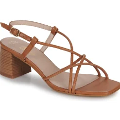 Betty London LISA