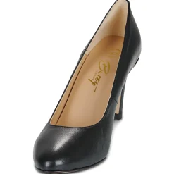 Betty London ROKOLU