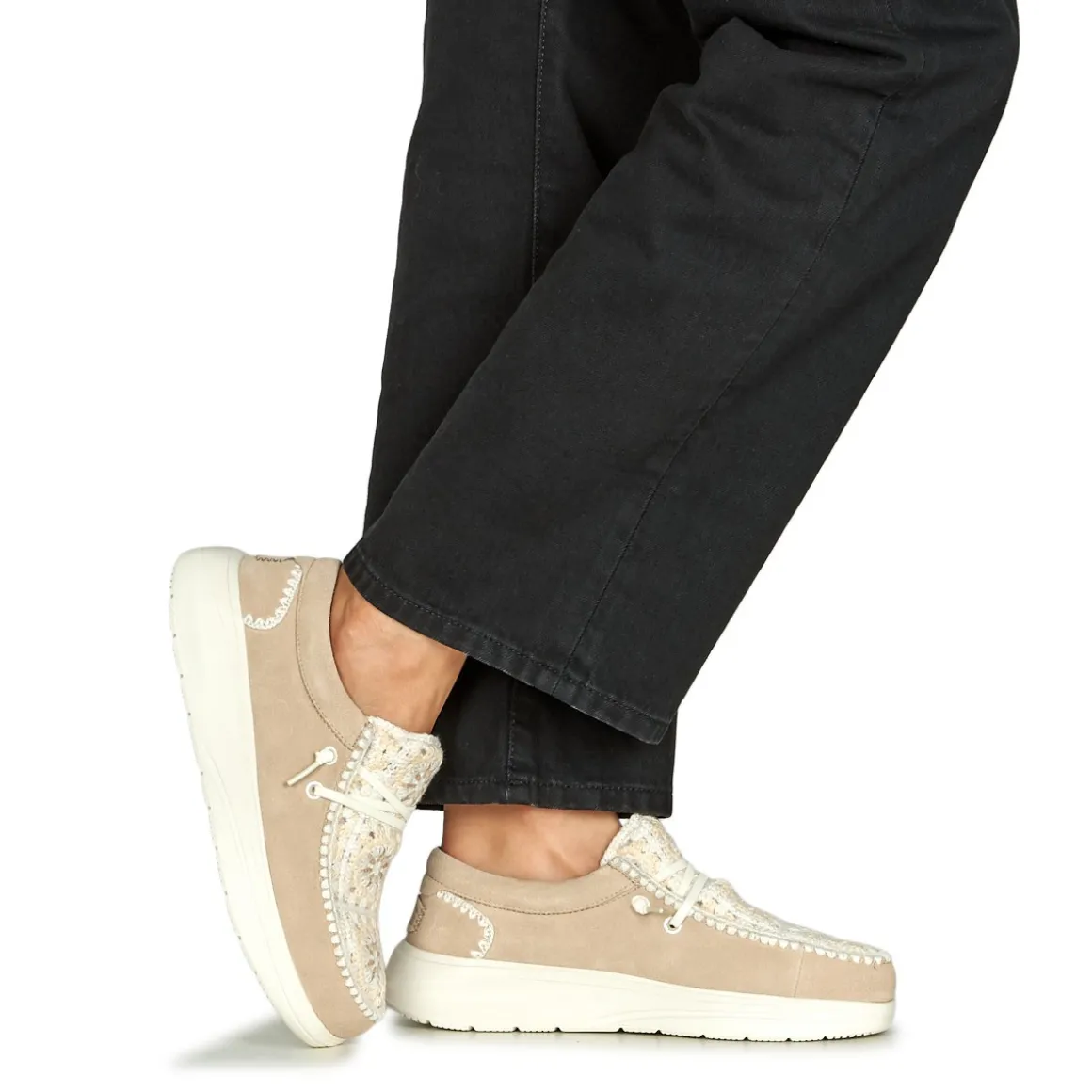 HEYDUDE Wendy COMF Suede Crochet