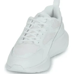 Lacoste L003