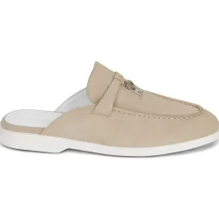 Melvin & Hamilton Adley 15