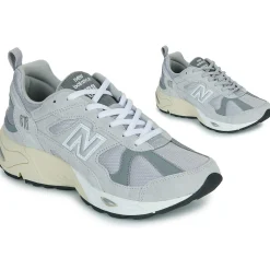 New Balance 878