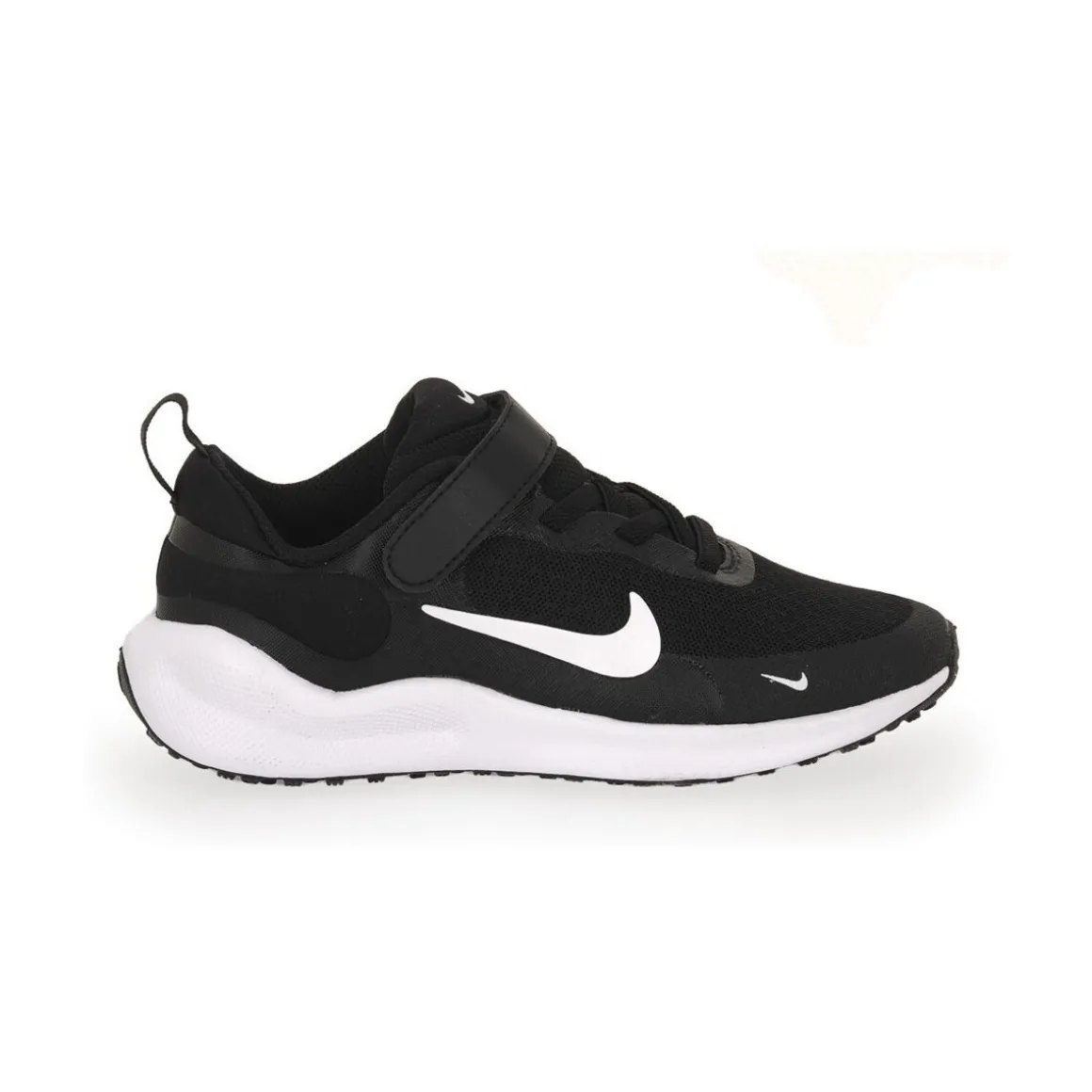 Nike REVOLUTION 7