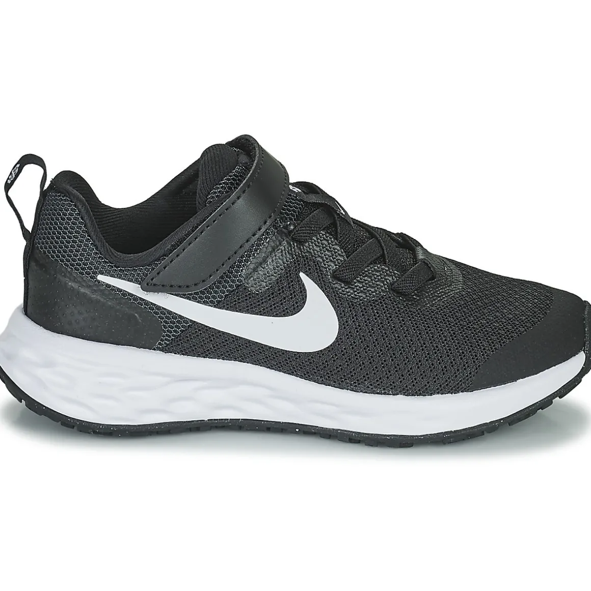 Nike Revolution 6