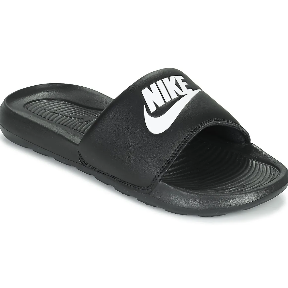 Nike Victori One
