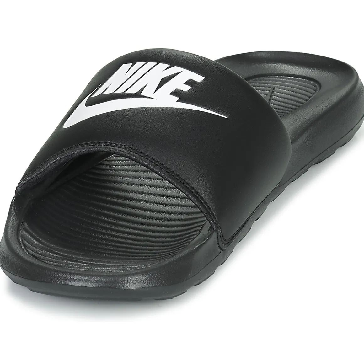 Nike Victori One