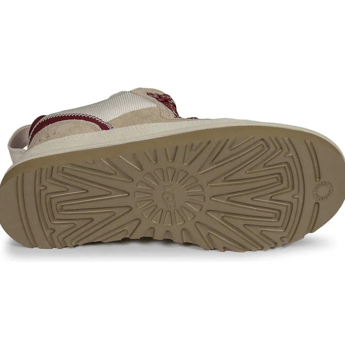 UGG LOWMEL