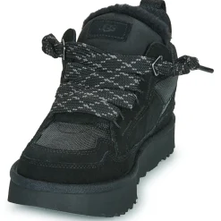 UGG LOWMEL