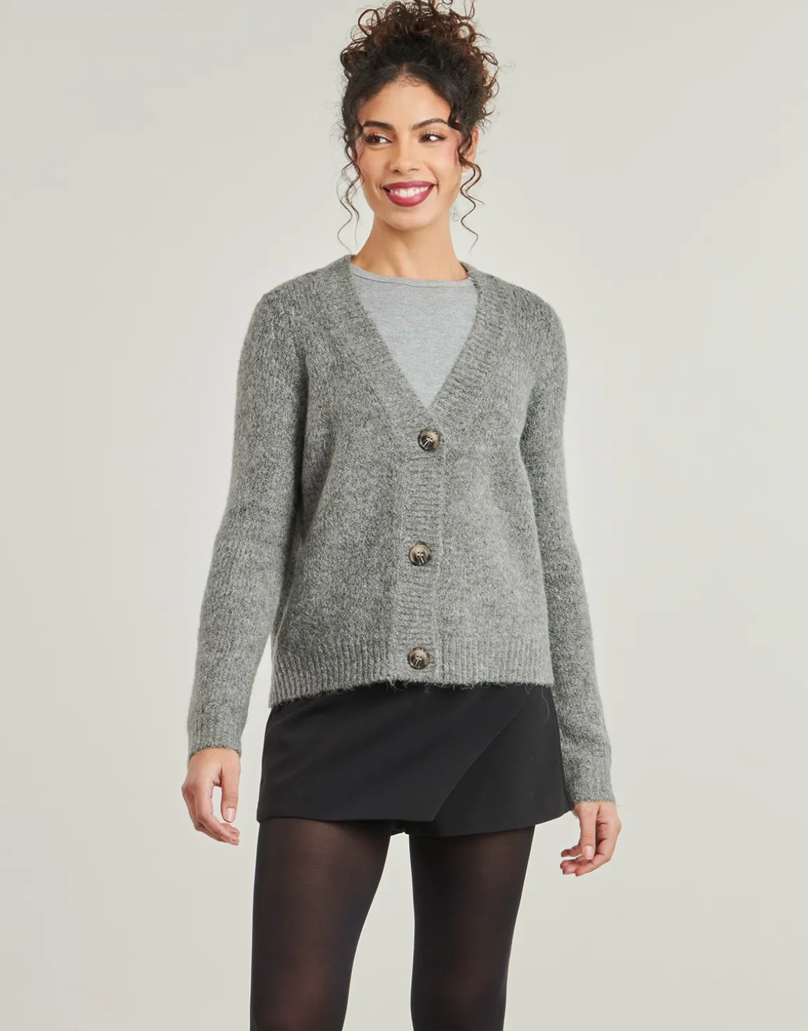 Veste / Cardigans Only