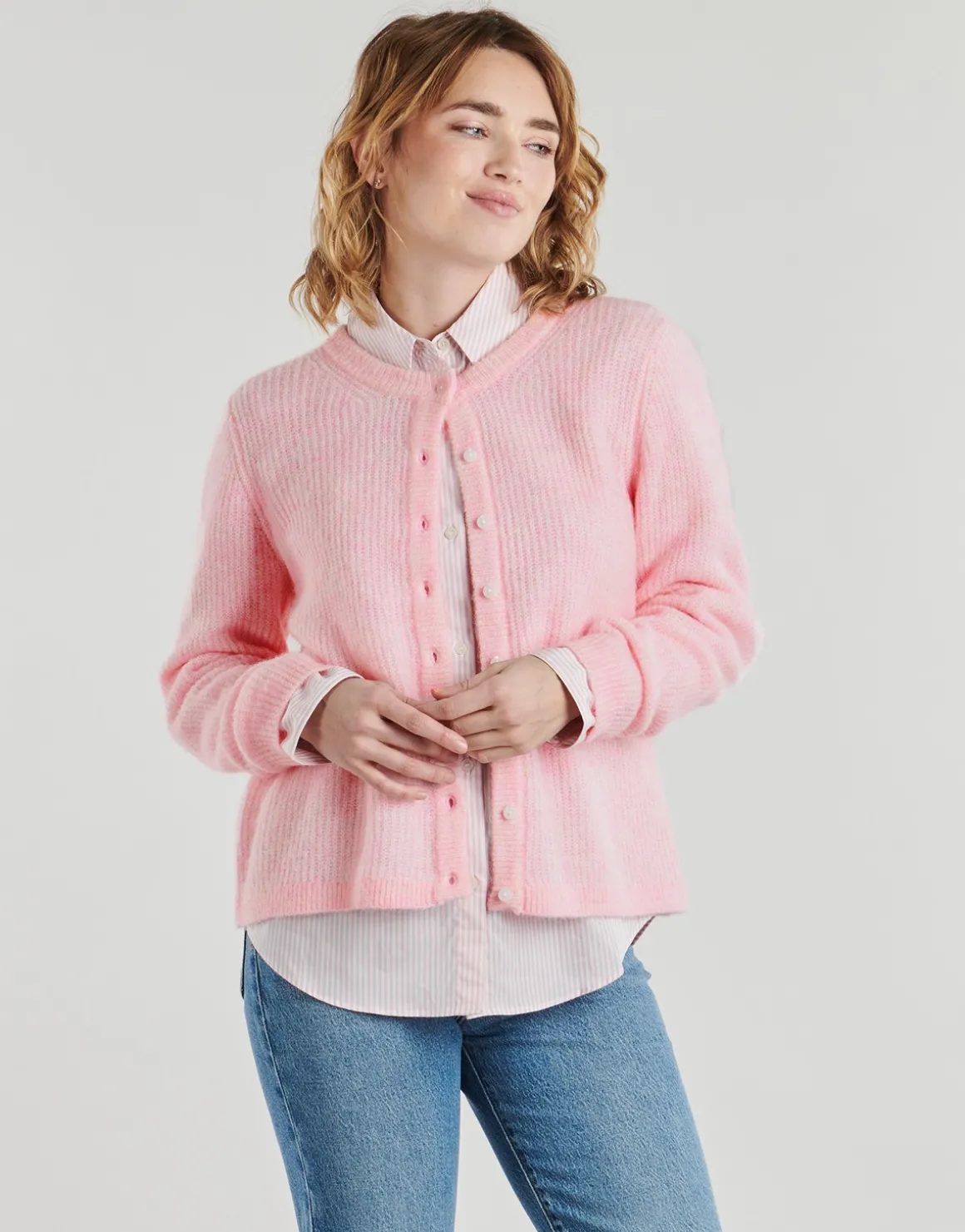 Veste / Cardigans Vila